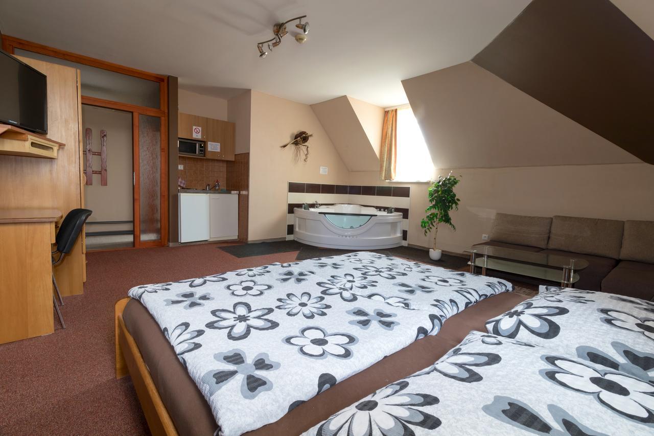 Penzion Panorama Trnava Ngoại thất bức ảnh